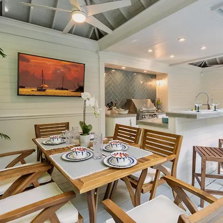 Plantation Tropicale By Last Key Realty